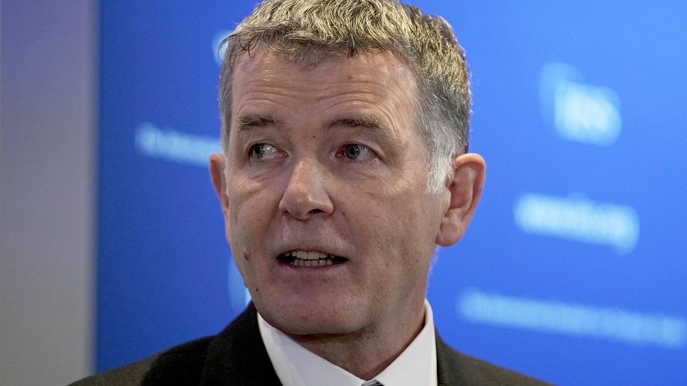 Read more about the article Human spies received’t get replaced by synthetic intelligence, Britain’s MI6 chief says
